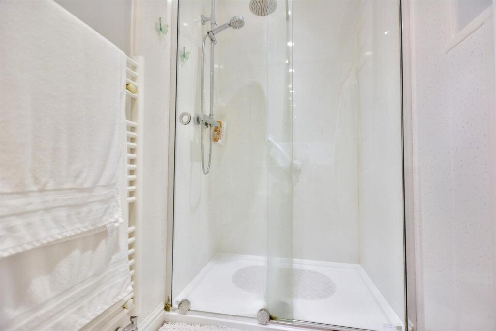 En Suite_2.jpeg