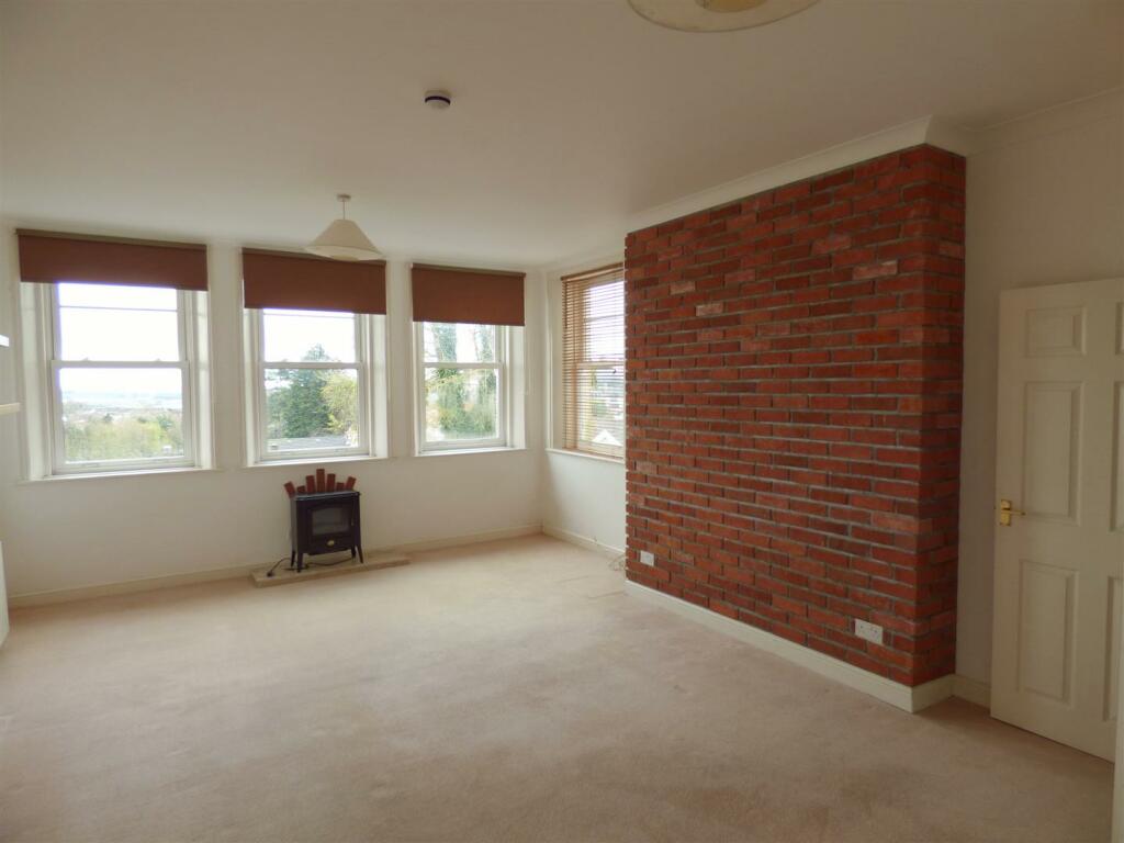 Living Room.JPG
