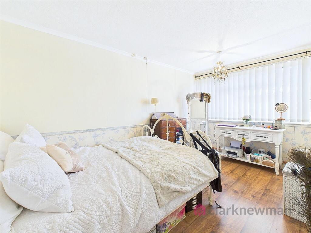 Double Bedroom