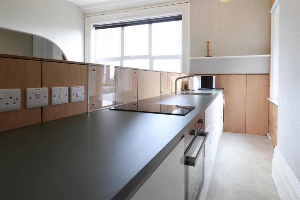 Aspire Residential - Bath Road