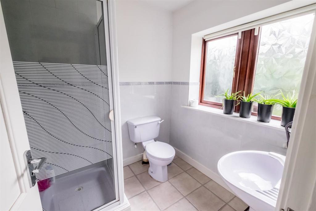 Groundfloor Bathroom