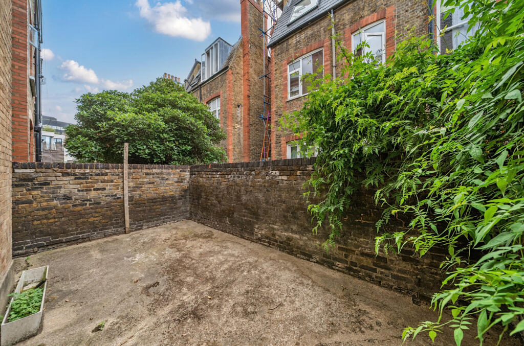 1330919-14-688cce...