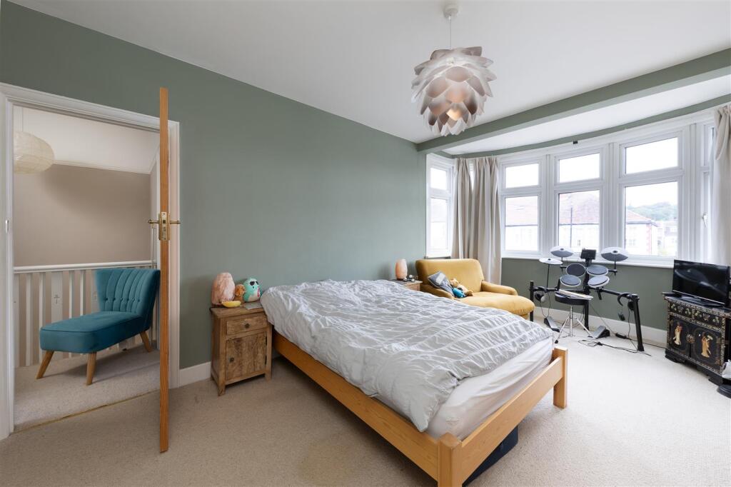 Woodvale Avenue (12 of 16).jpg