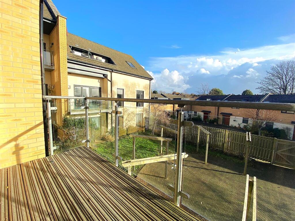 26 The Orangery - Balcony2.jpg