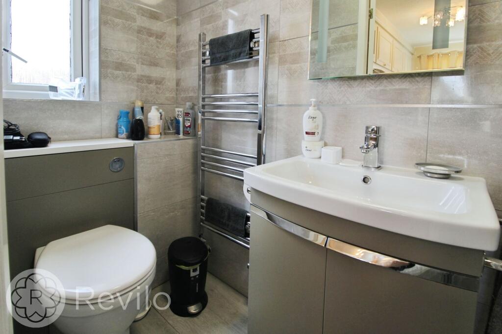 Bedroom One En-suite