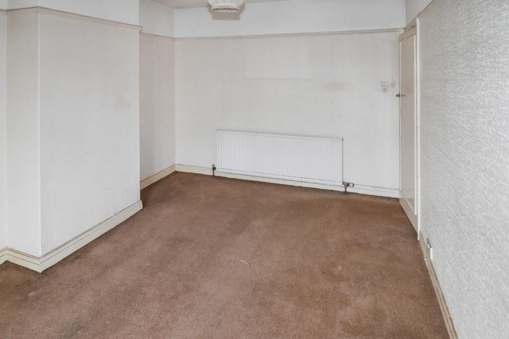 87 Lilycroft Road, Bradford, BD9 5AH