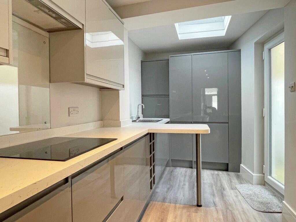 Kit/Breakfast Room