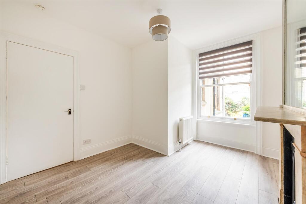 GFF 41 Lansdwone Street -10.jpg