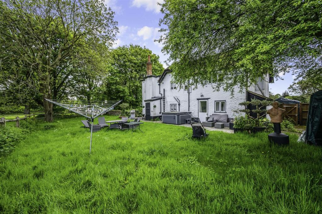 FRITH PARK FARM- (26).jpg