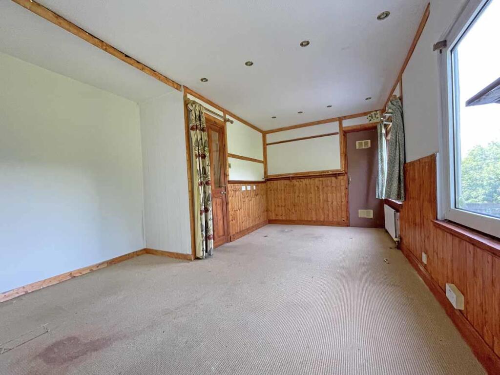 Erlstoke Close 73 Bed 1.jpg