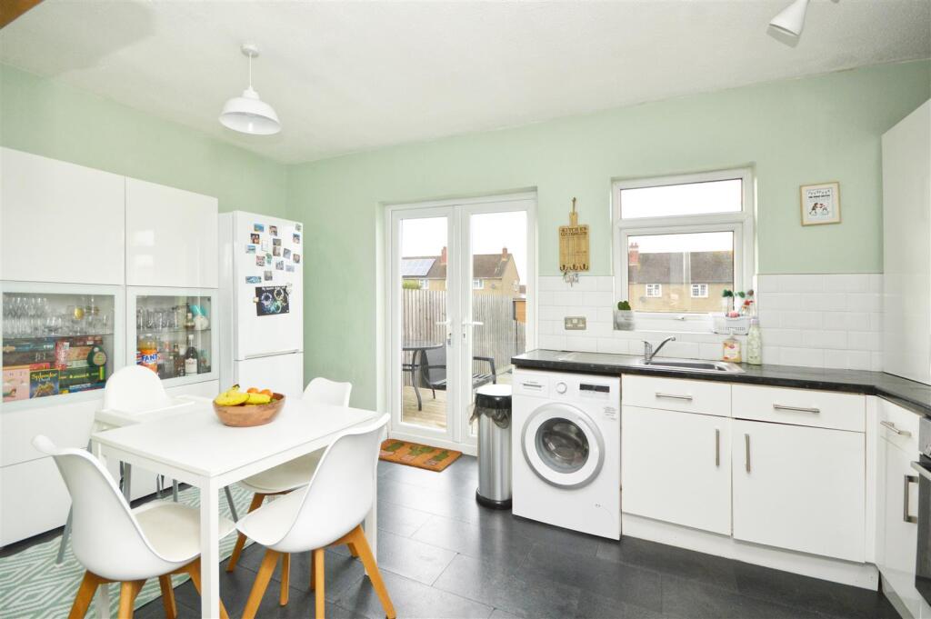 Kitchen / Diner