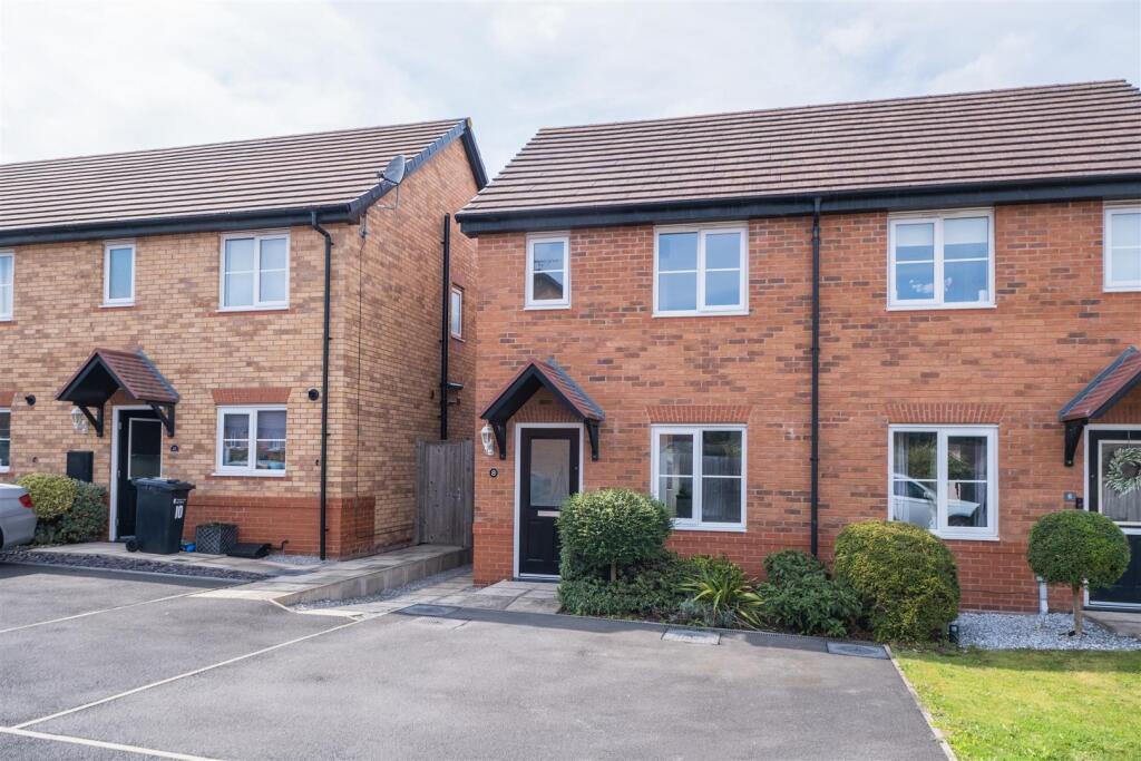 8 St James Court-027.jpg