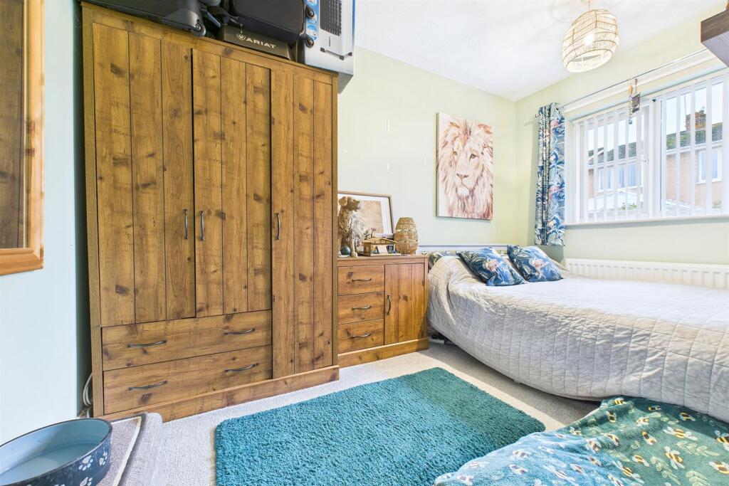Bedroom 2.jpg