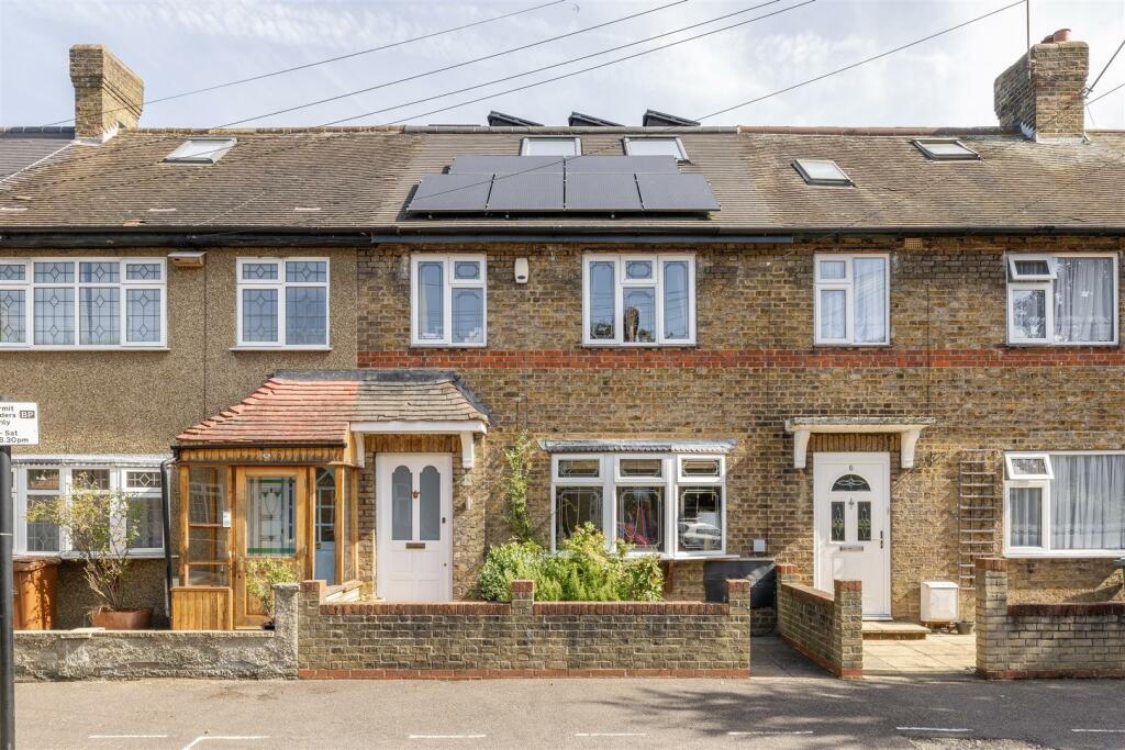 Lewis Avenue, E17