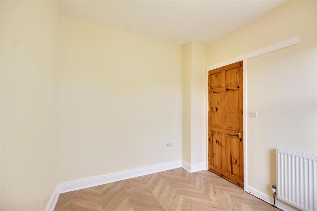 Bedroom 3_2.jpeg