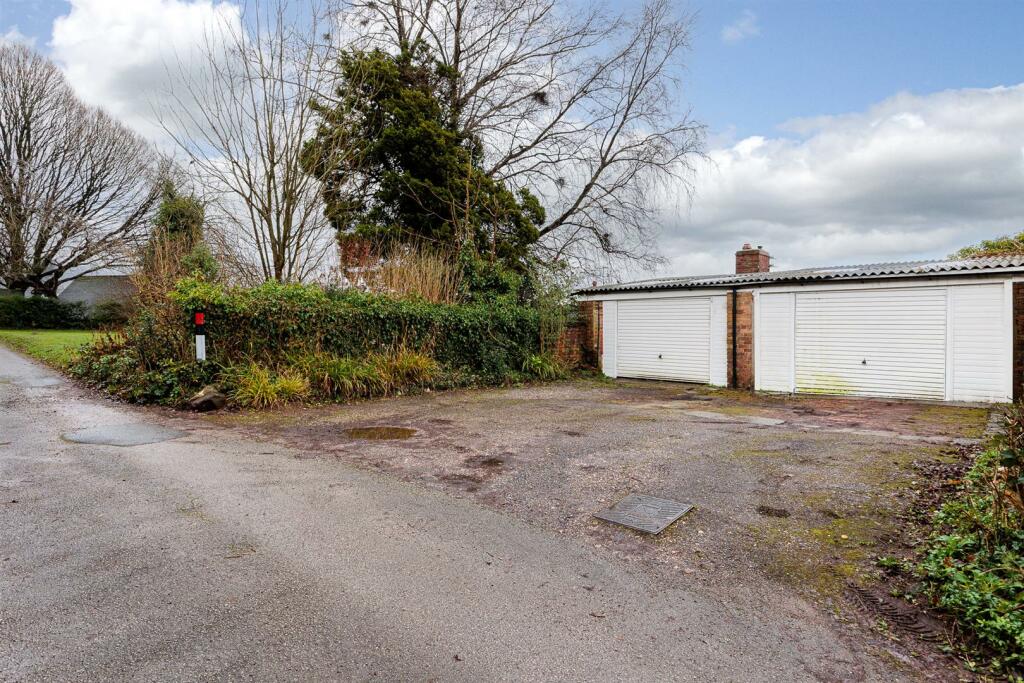 Garaging &amp; Parking