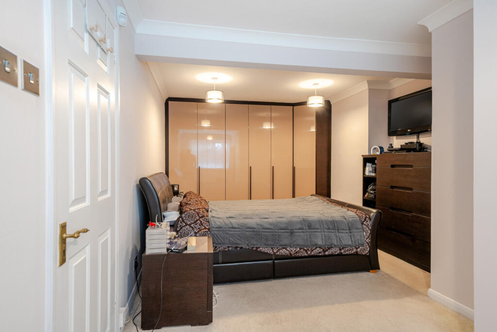 22-6819f0b80a656-...