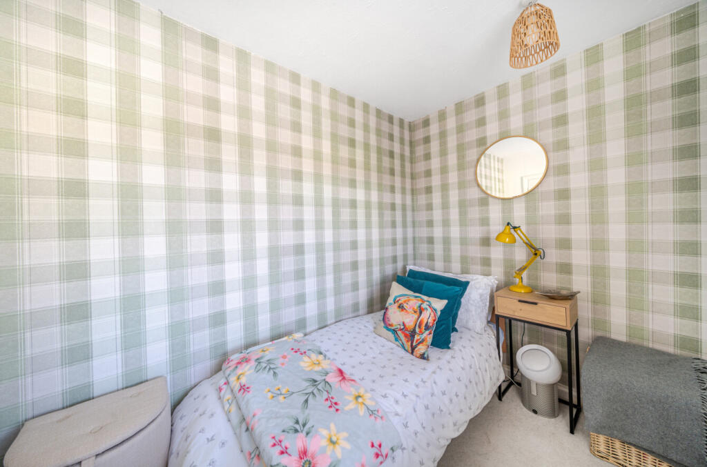 1319449-24-686cf8...