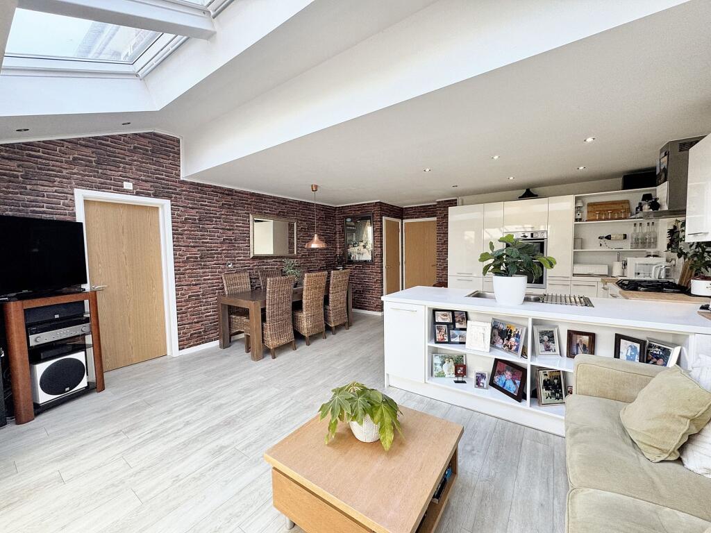 Kitchen/Diner/Family Room