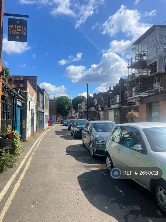 Avenue Mews Photo 1 