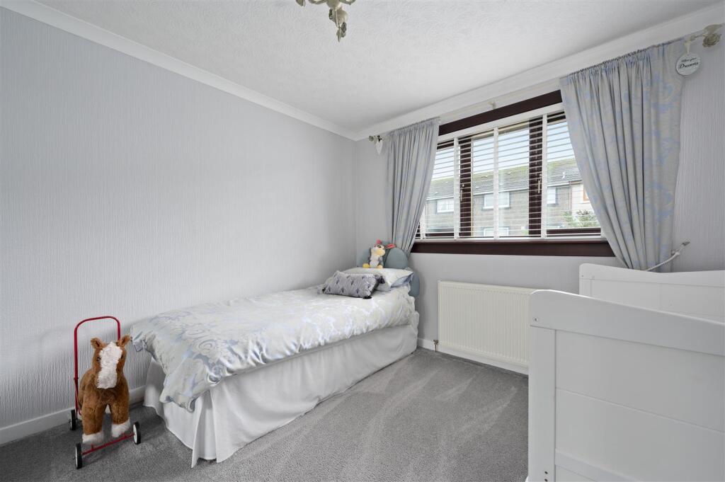 51EastercraigGardens017.JPG