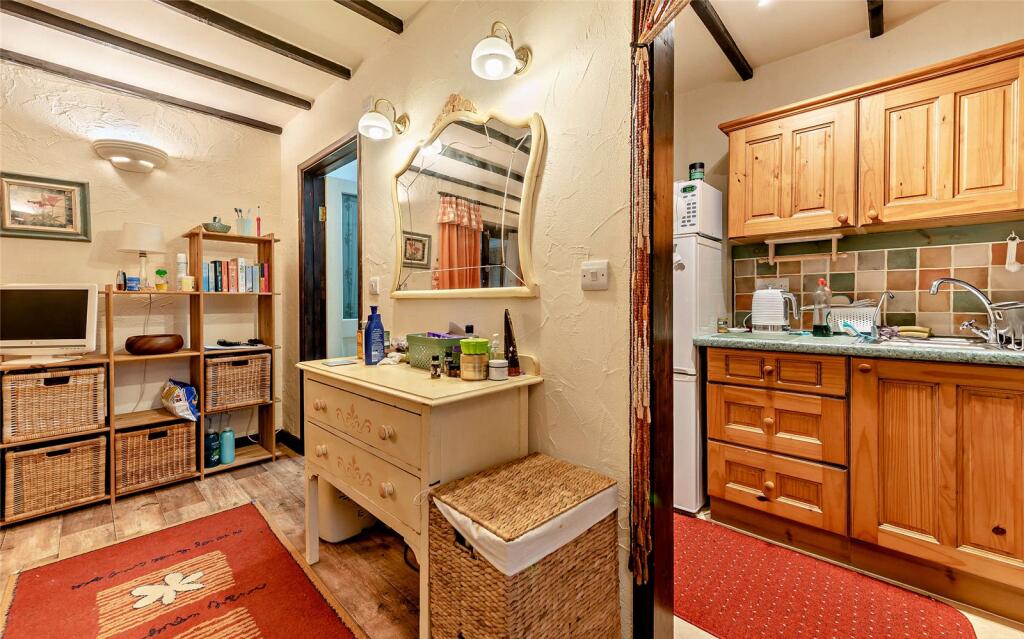 Studio Apartment