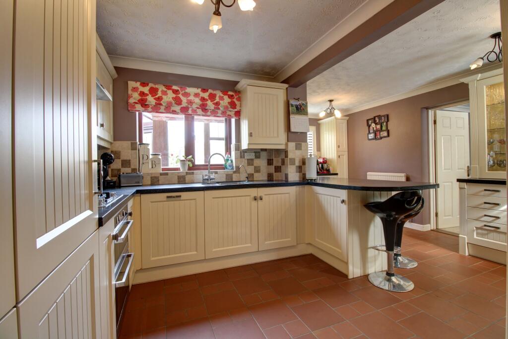 Kitchen 1a