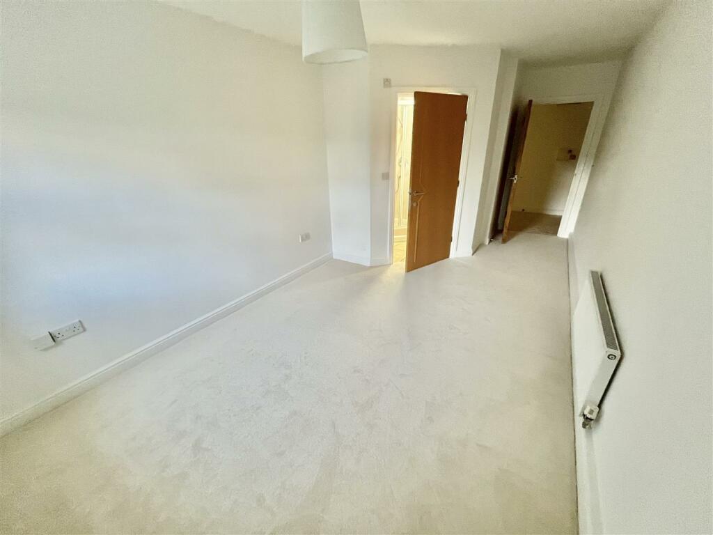Bedroom 1 Aspect 2