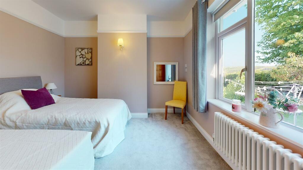 Hazel-Hill-StFlorence-Milton-Tenby-Bedroom.jpg