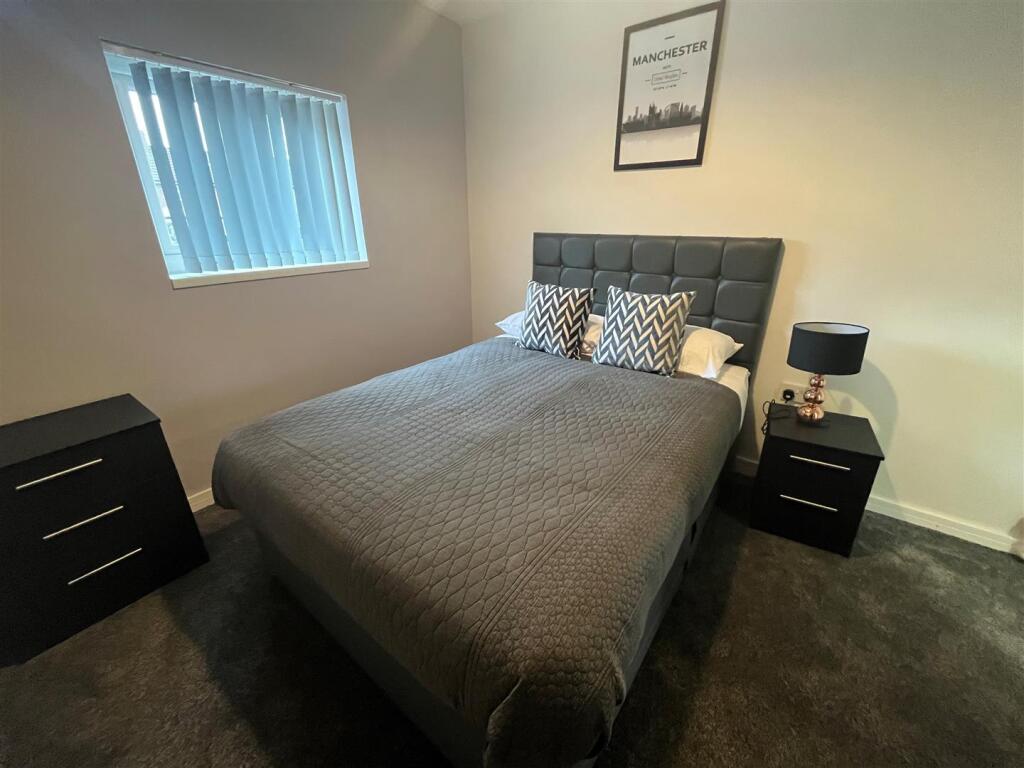 Bed 4.jpg