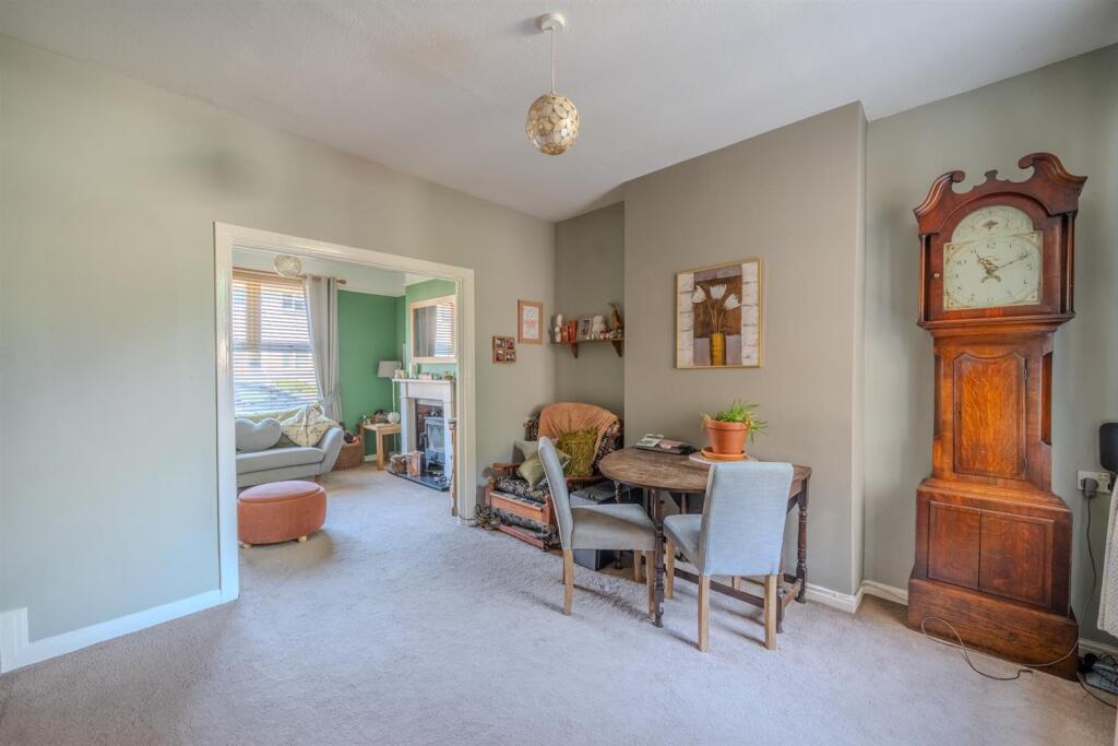 27 Belle Vue Road-14.jpg