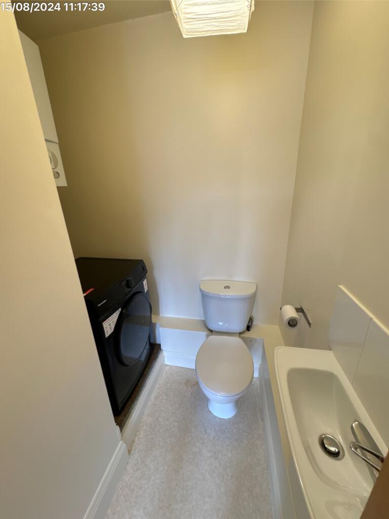 Flat2Upper58AlmaRoad-WCUtilityRoom-13882316-49-0 (