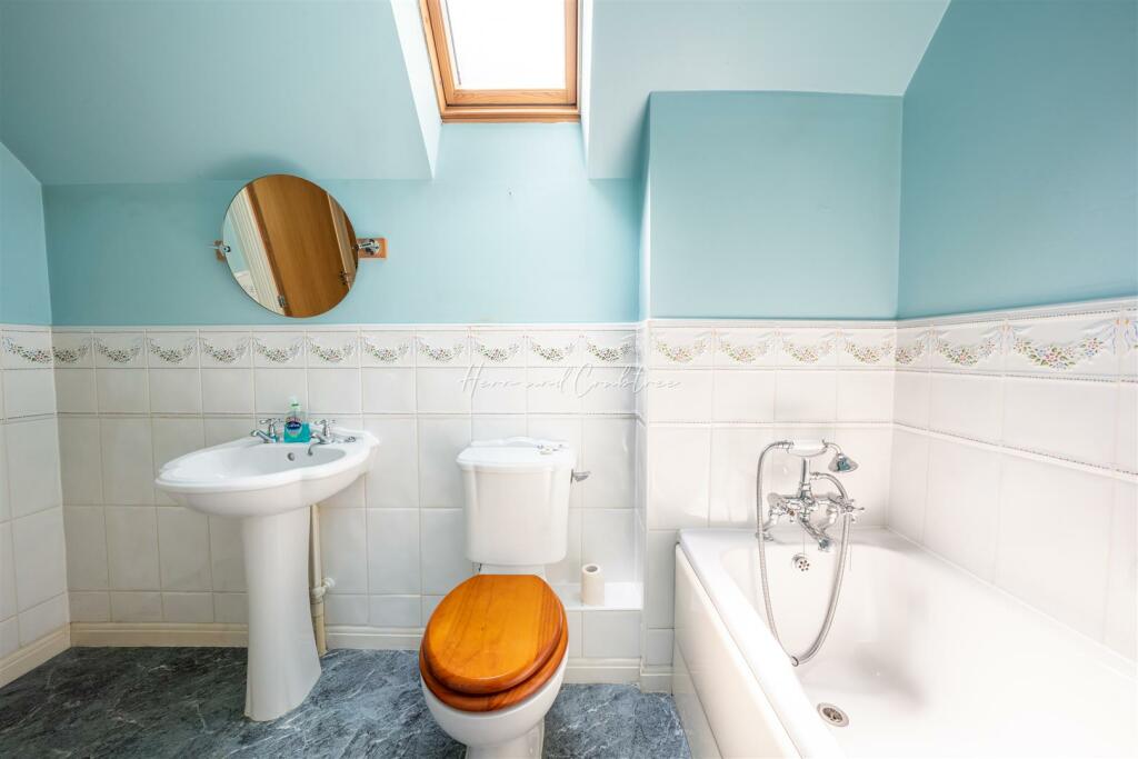 Doe Close, Penylan, HernCrabtree (17).jpg