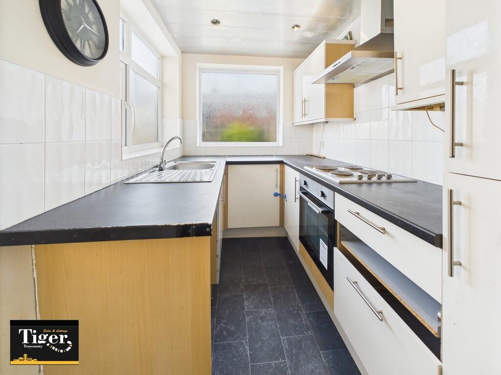 CAM02176G0-PR0669...