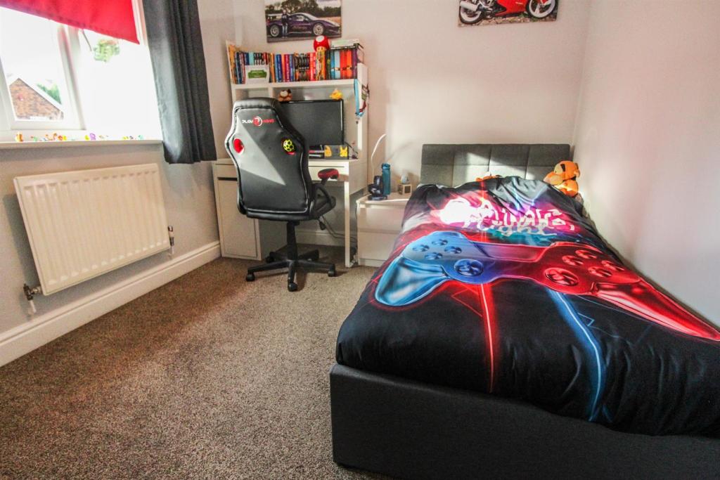 bed 2.jpg