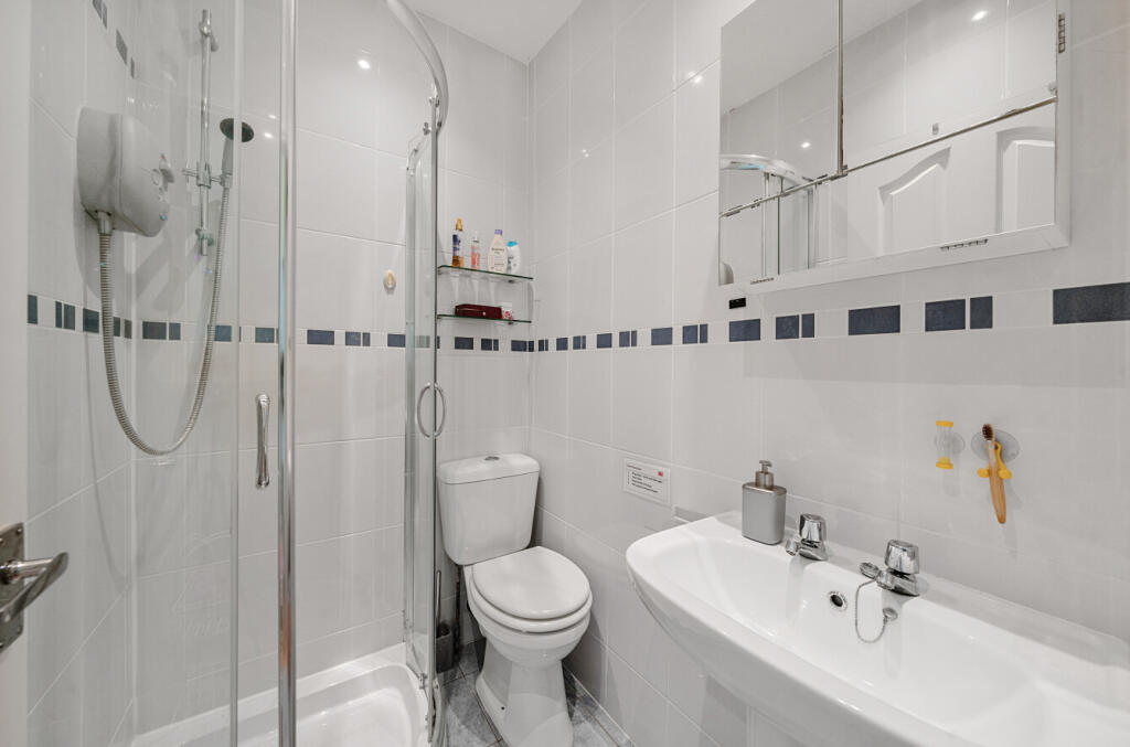 1295987-30-68276e...