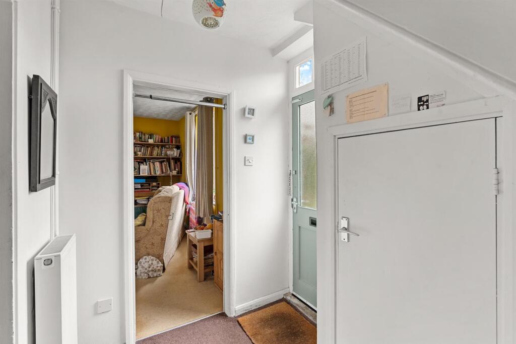 7GuntonRoad-006.jpg