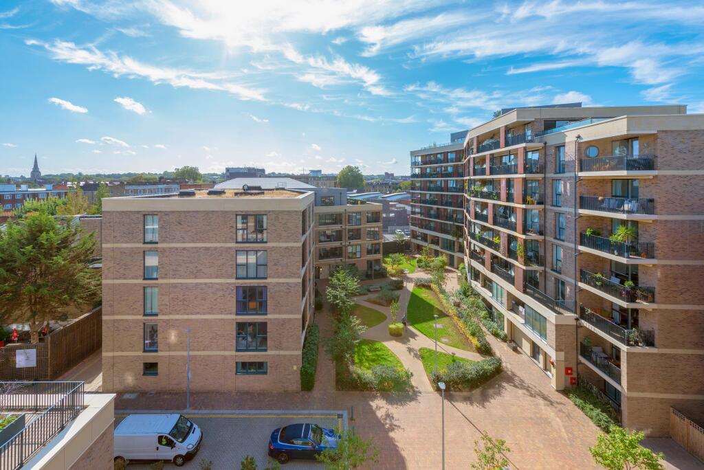Pearl Building F25, 