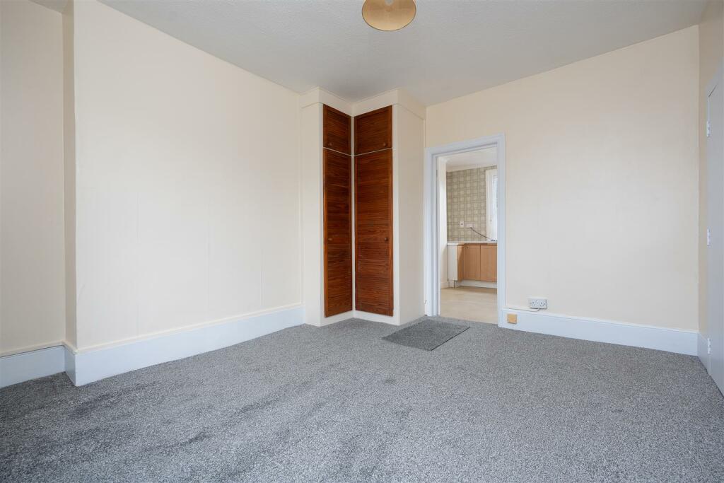 Studio Room