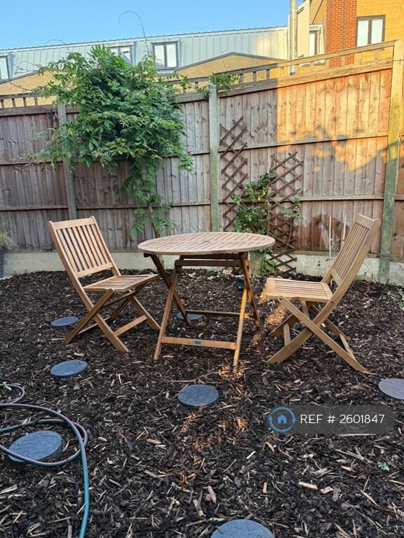 Middle Garden Area
