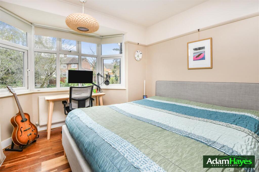 Brunswick Park Road, New Southgate N11