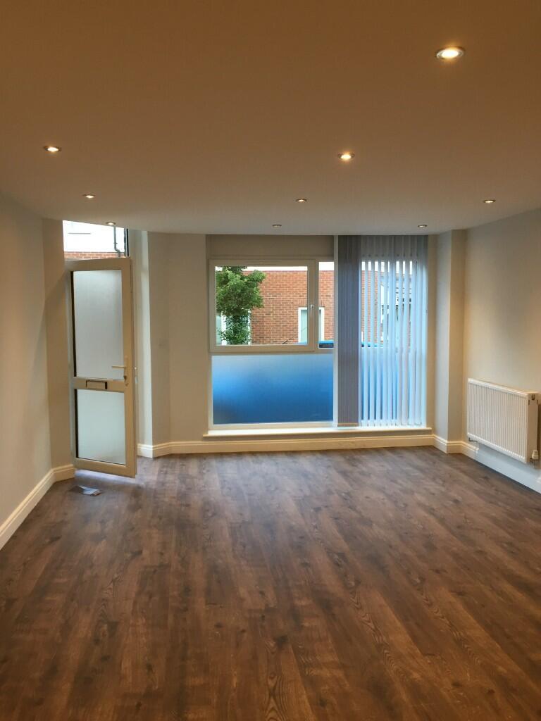Rectory Lane, Sidcup, Kent, DA14 *Private Entrance*