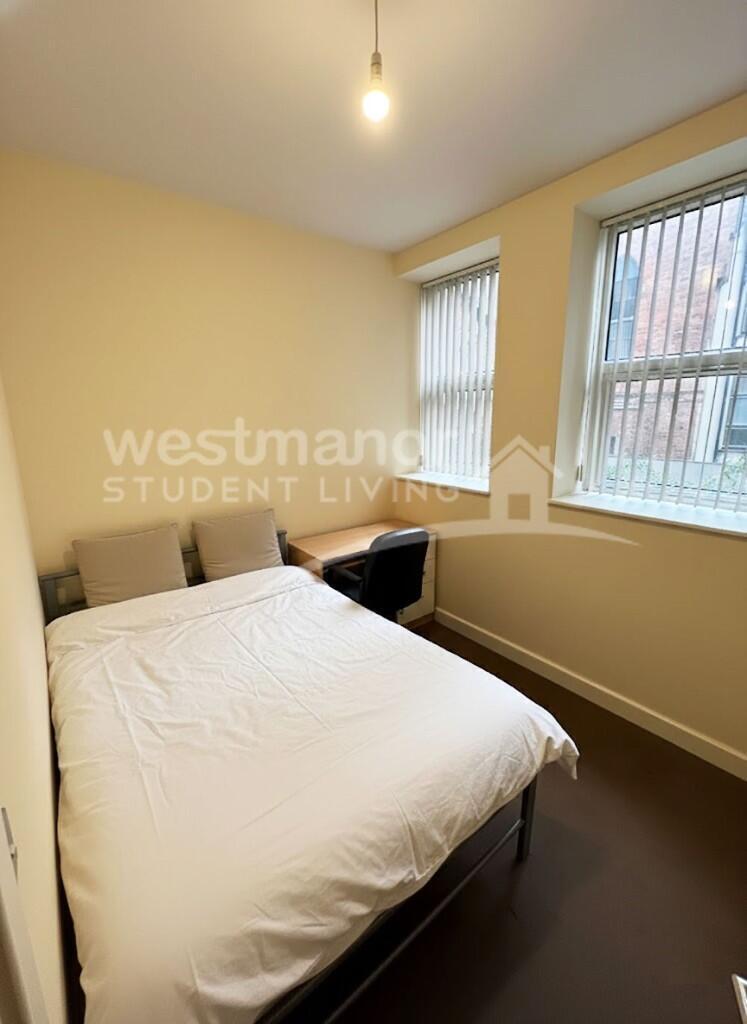 FLAT 4