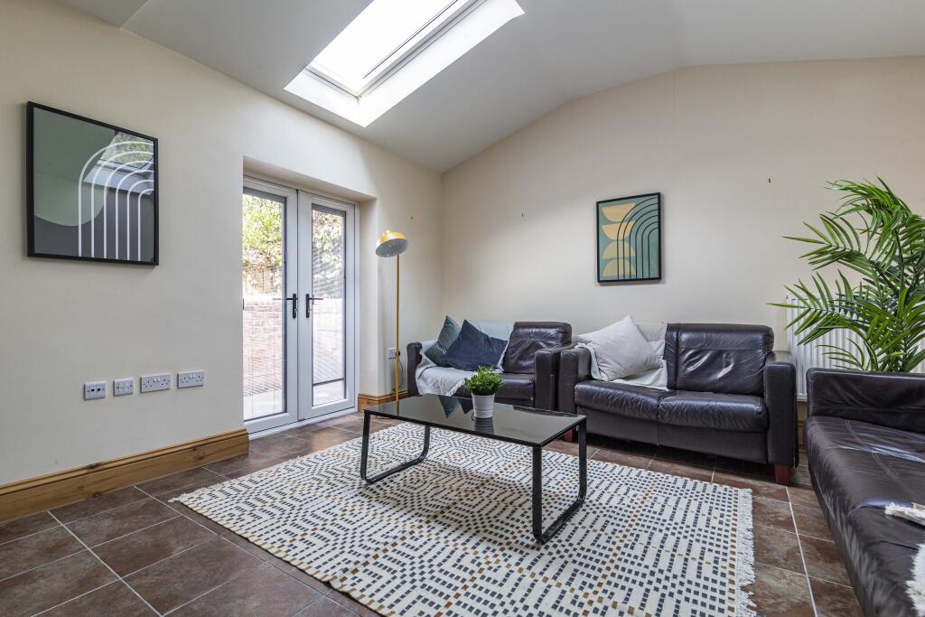 12DunlopAvenue-19