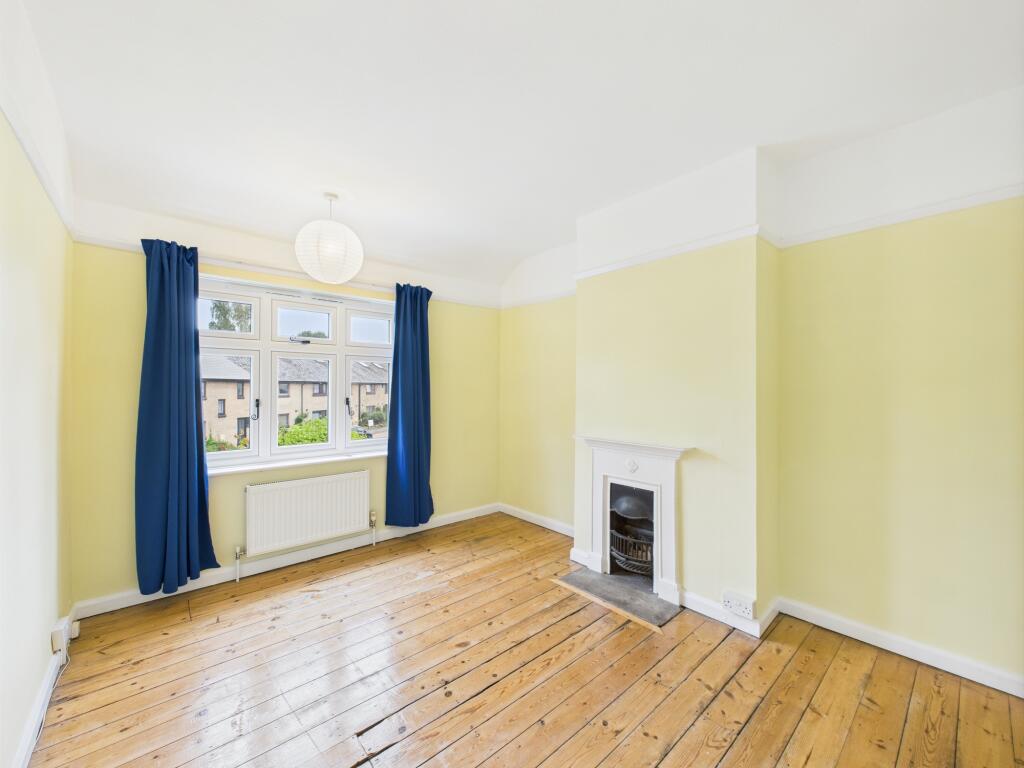 CAM02519G0-PR0317-STILL004