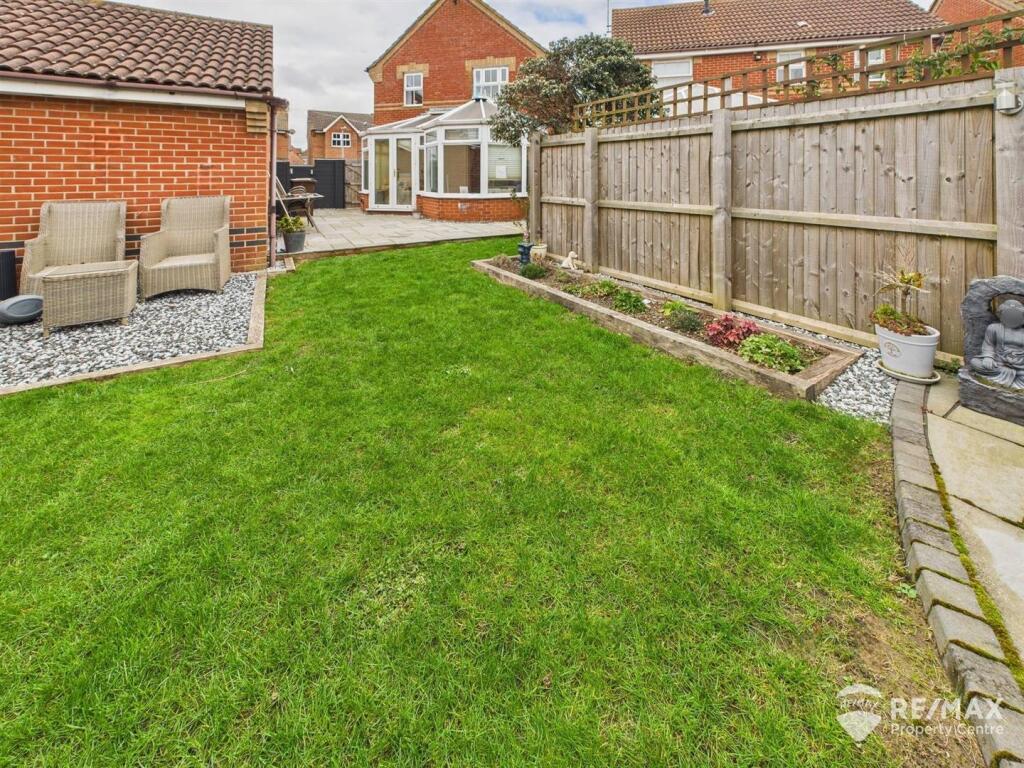 Rear Garden 2.jpg