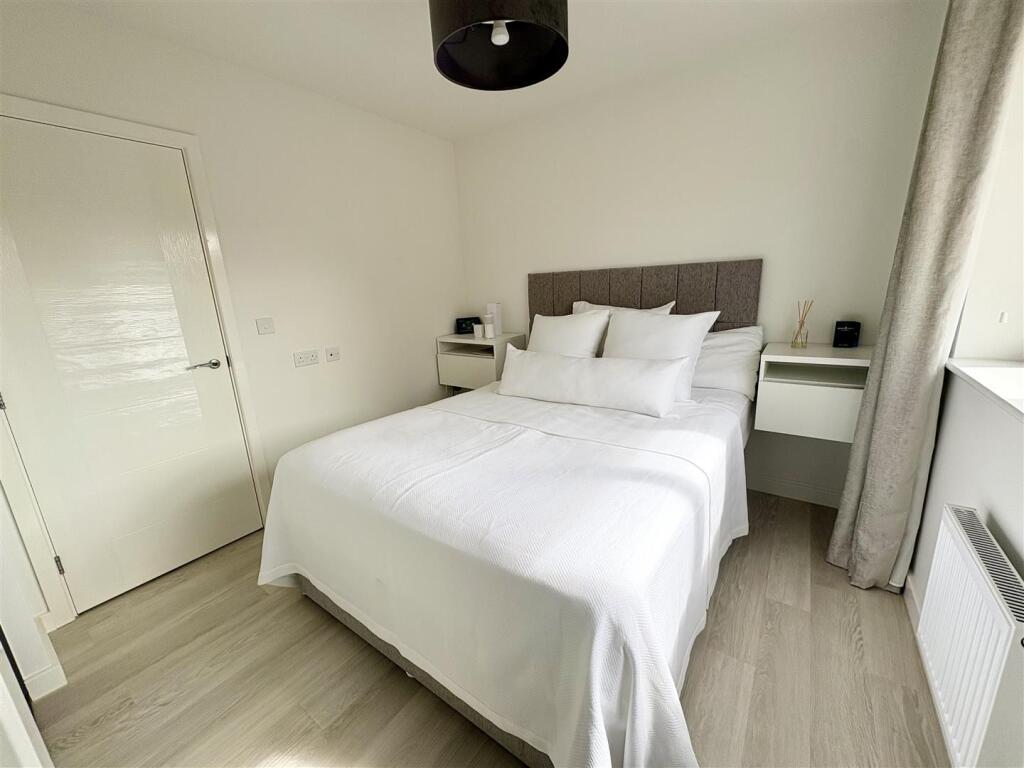 bed1b.jpg