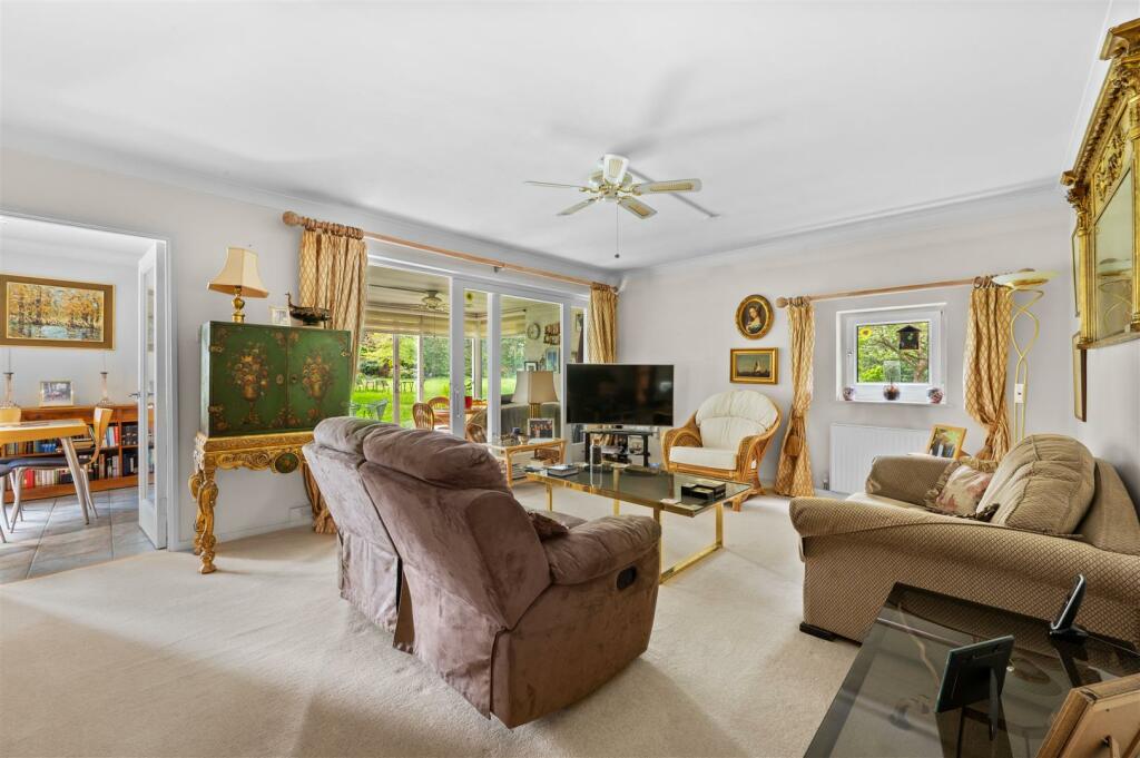 Flat 2, Marlborough House,10.jpg
