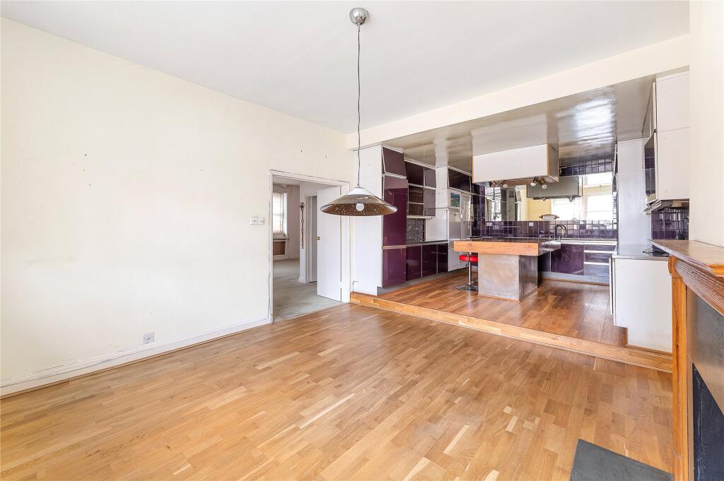 Kitchen/Dining