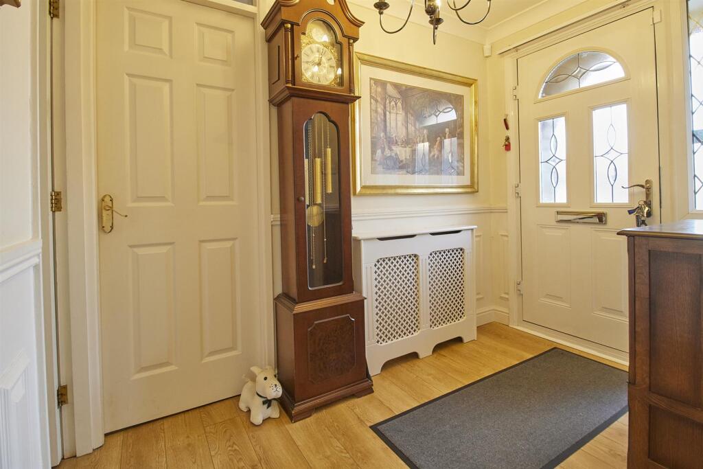 ENTRANCE HALLWAY